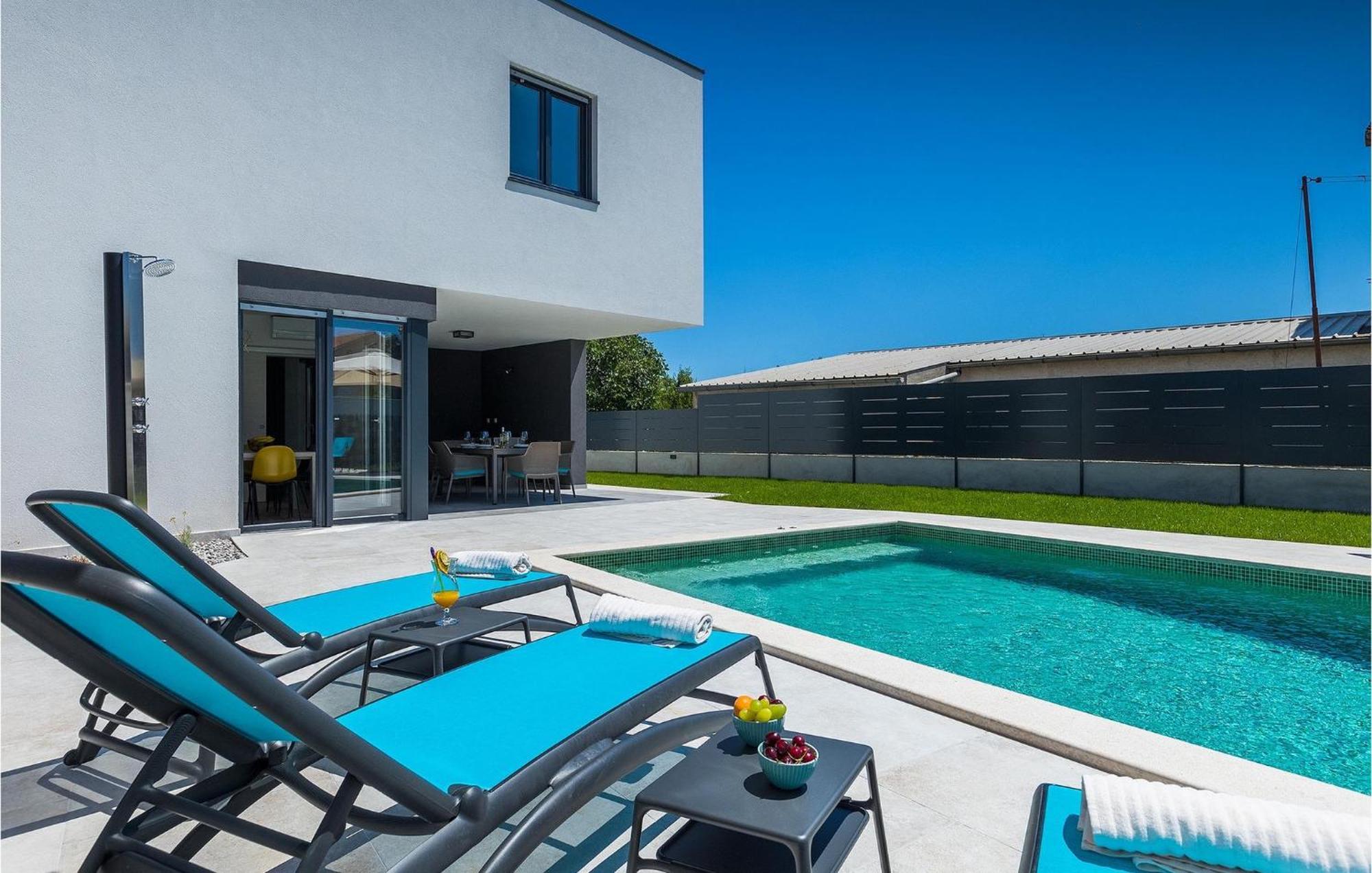 Holiday home Moderna *